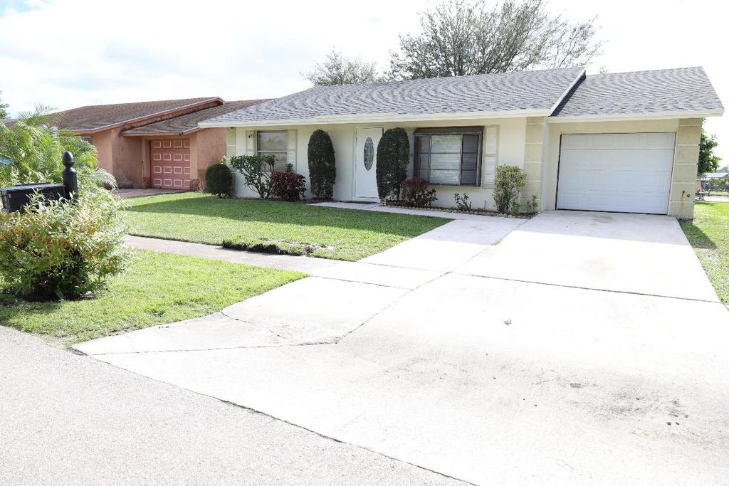 Photo of 7328 Palmdale Drive, Boynton Beach, FL 33436 (MLS # R11149178)