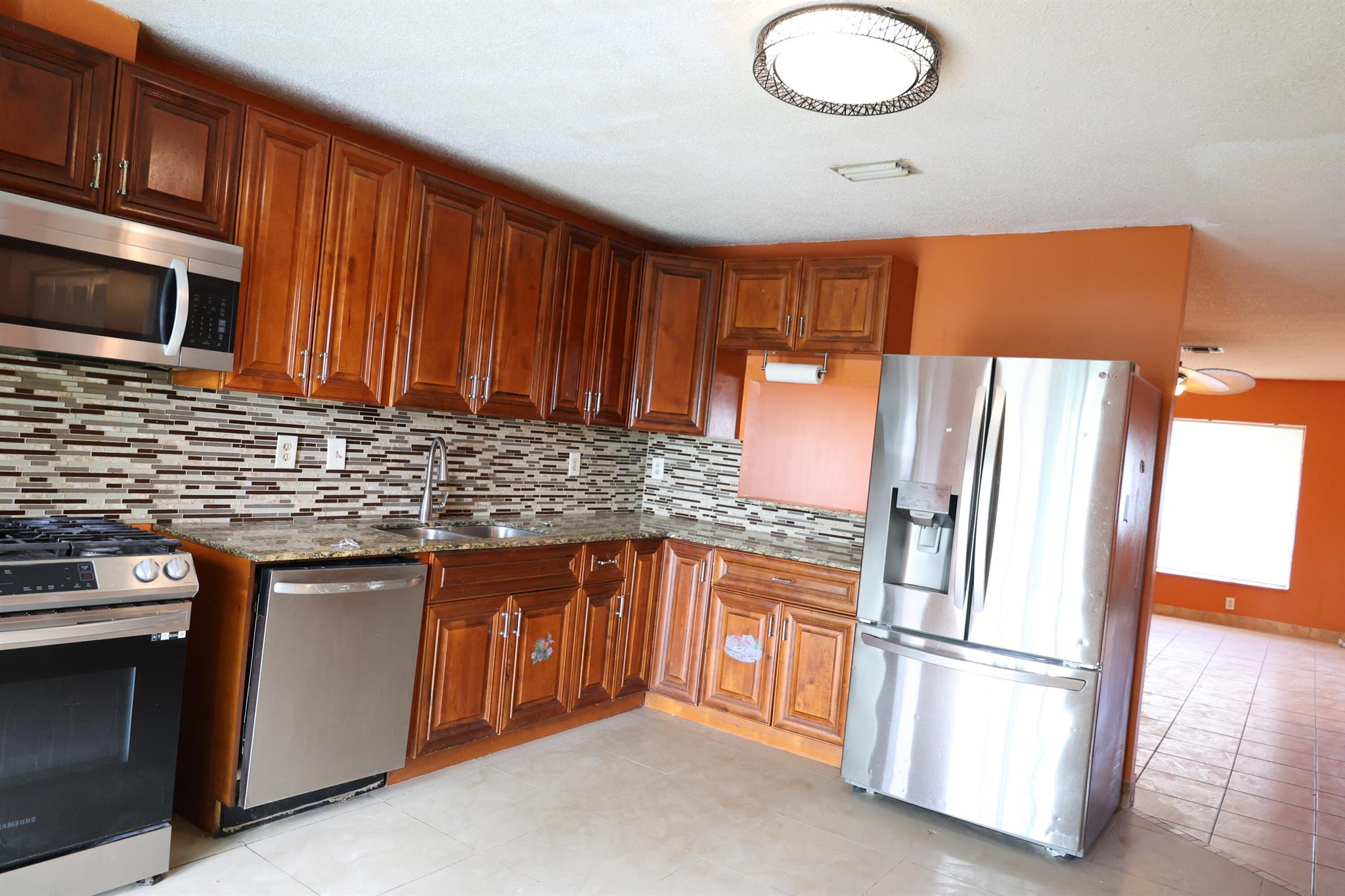 HOMES AT LAWRENCE 1 - Residential Lease