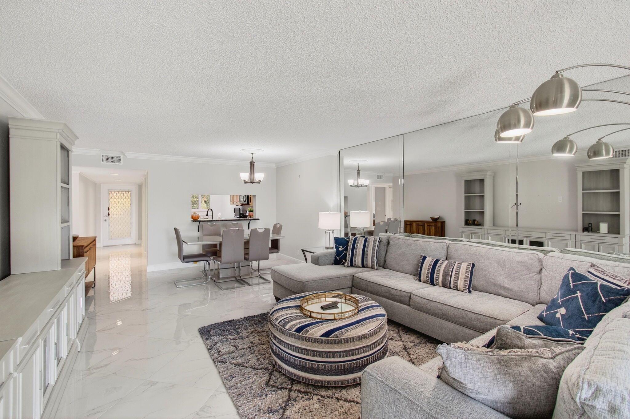 WATERSEDGE AT THE LAKES O - Residential