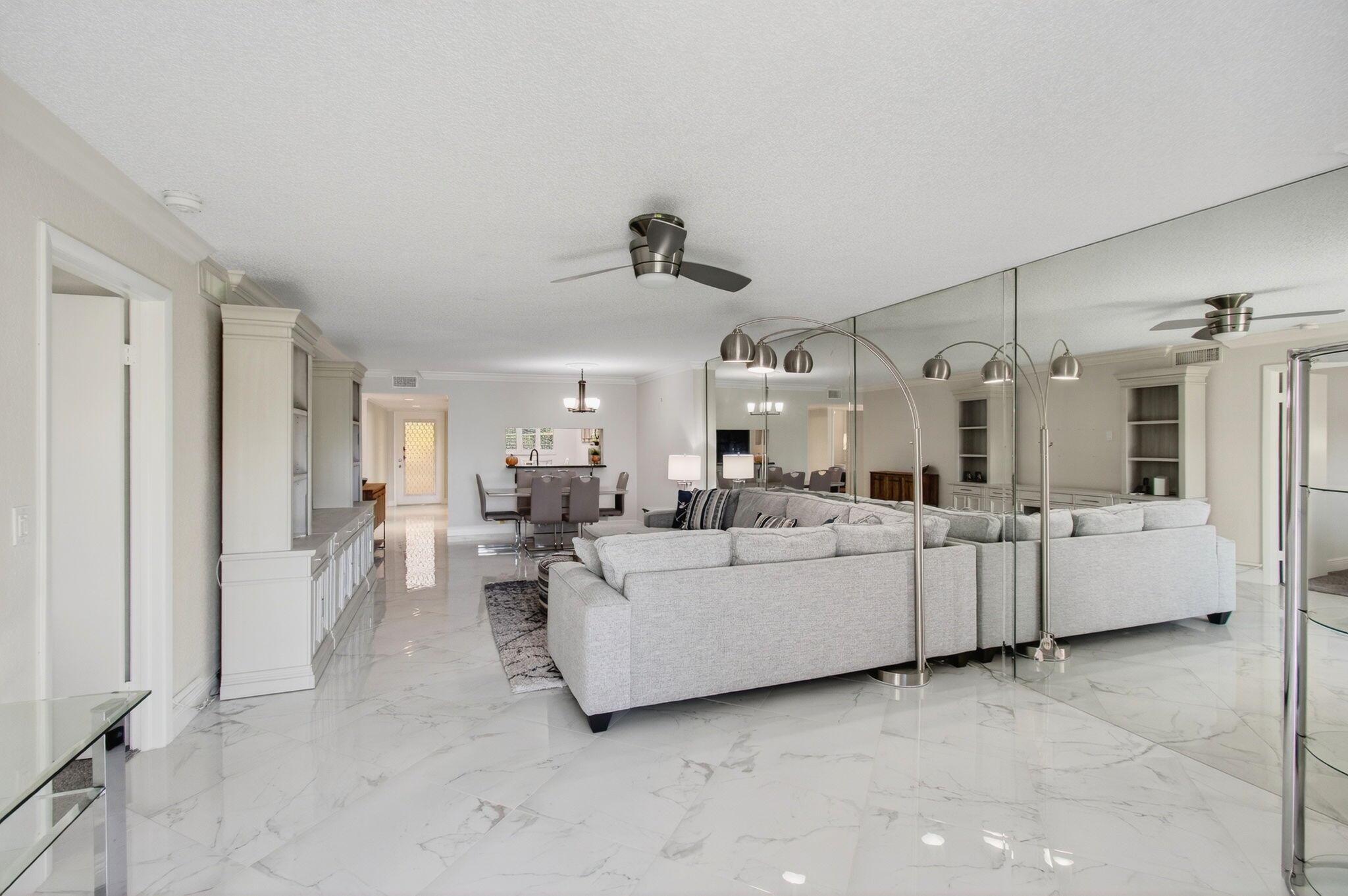 WATERSEDGE AT THE LAKES O - Residential