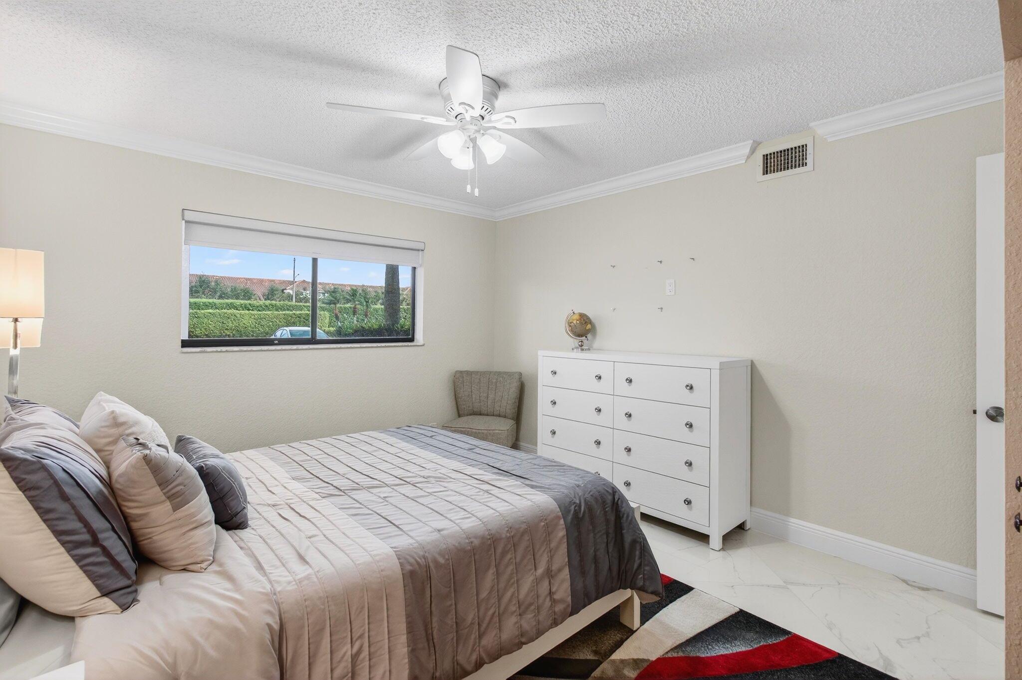 WATERSEDGE AT THE LAKES O - Residential