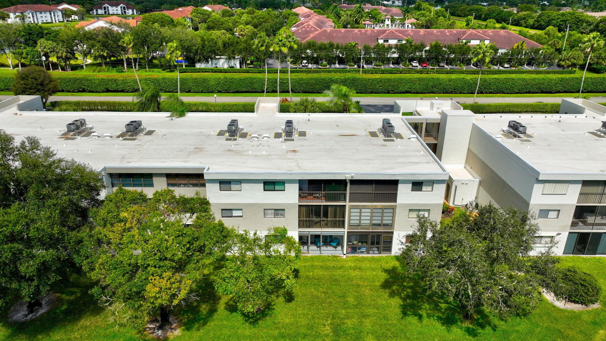 WATERSEDGE AT THE LAKES O - Residential