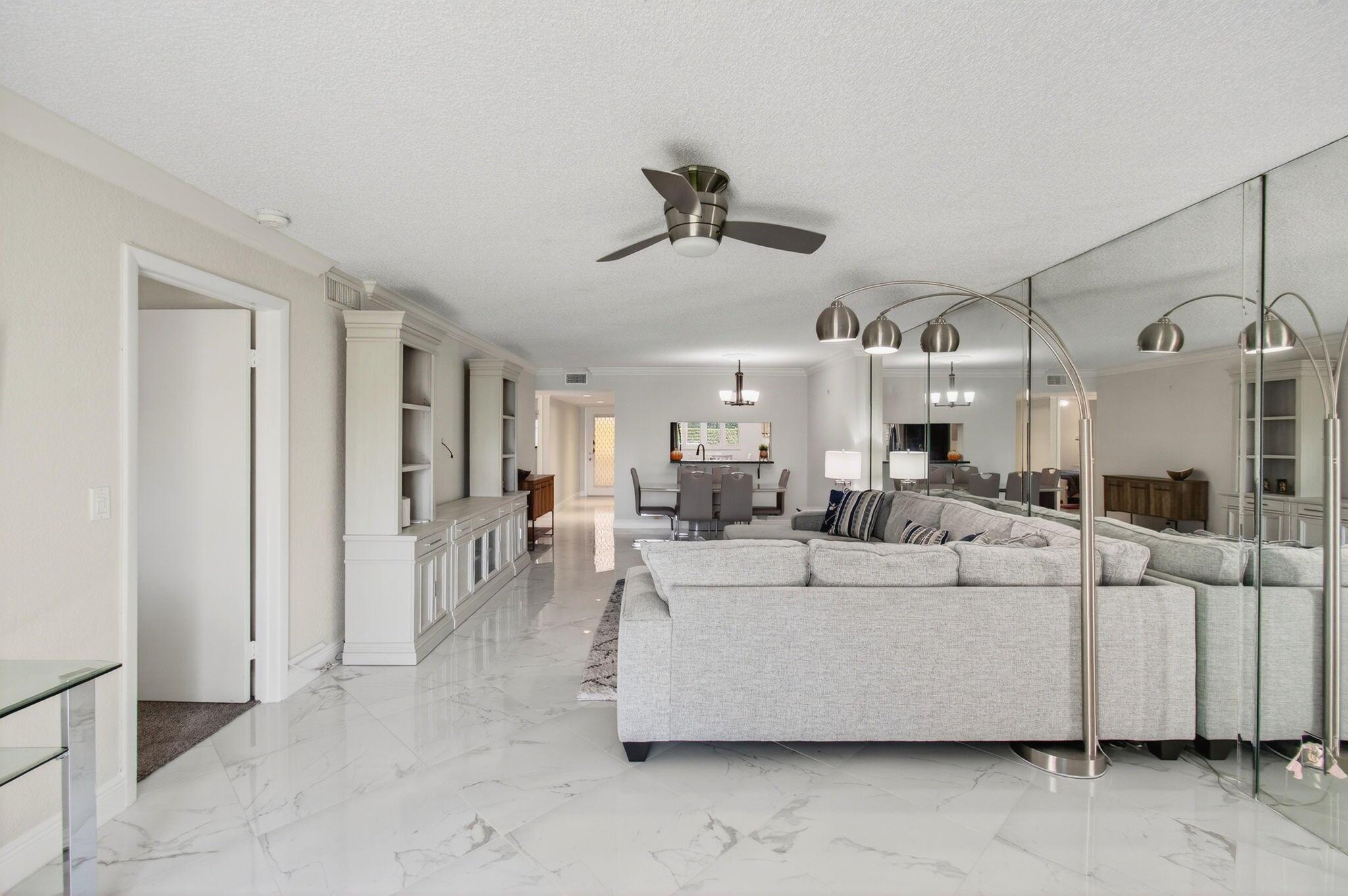 WATERSEDGE AT THE LAKES O - Residential