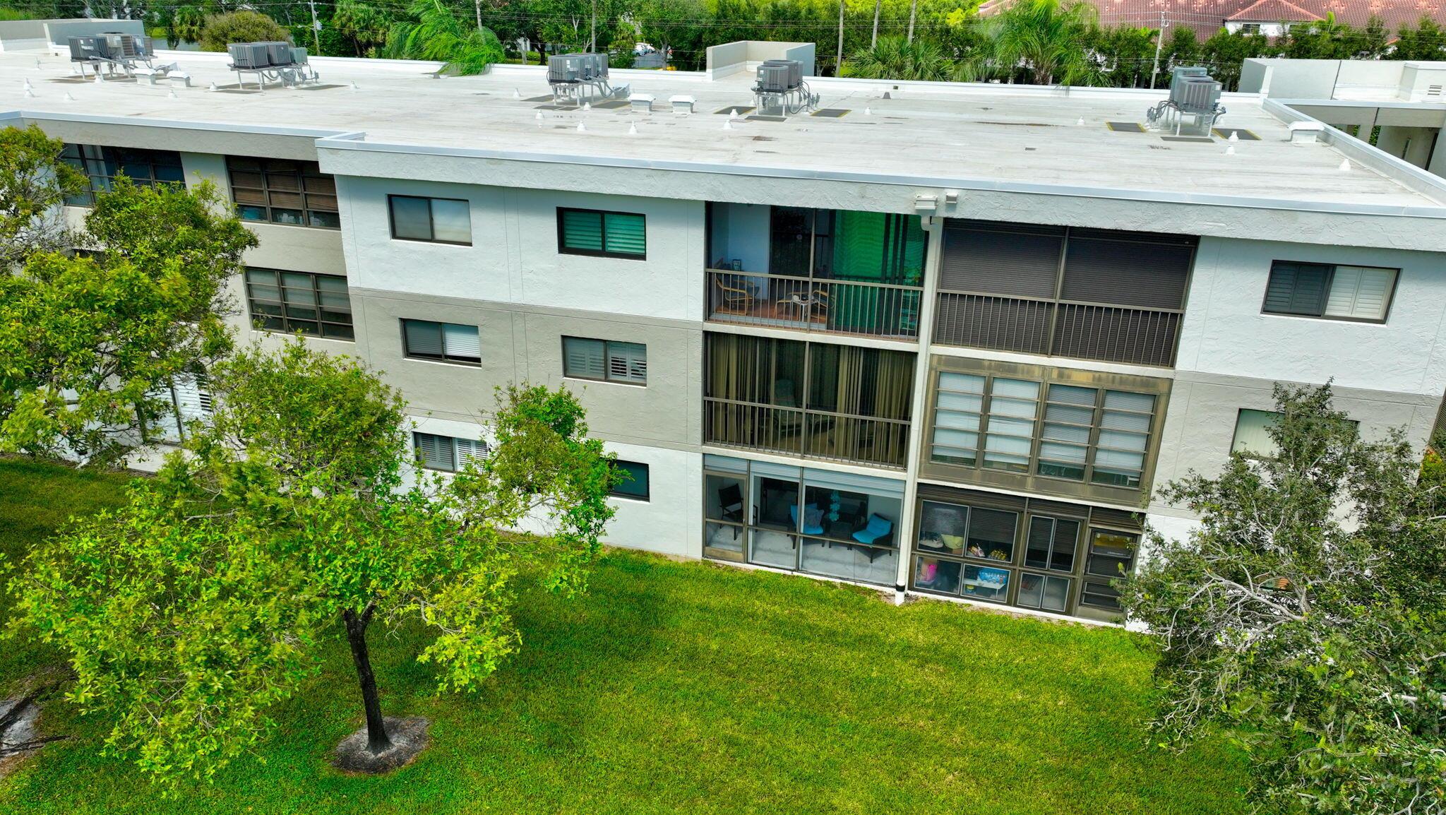 WATERSEDGE AT THE LAKES O - Residential