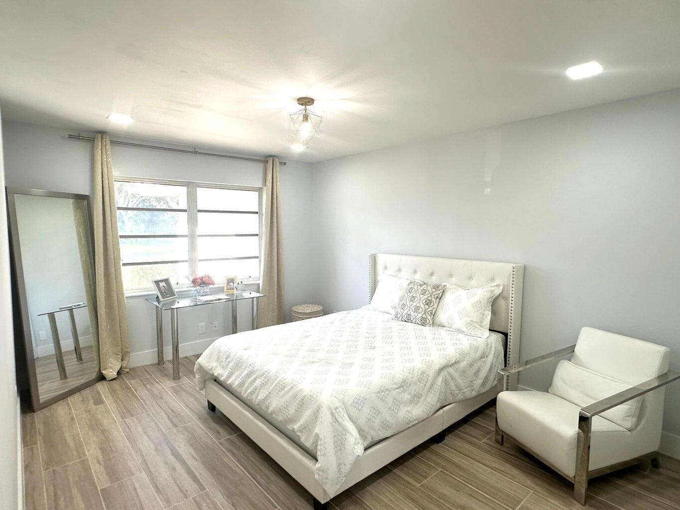 P T V - Residential Lease