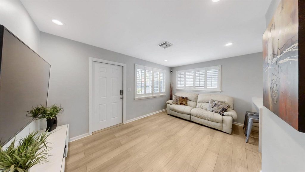 Photo of 1345 NE 17th Avenue #1, Fort Lauderdale, FL 33304 (MLS # F10497183)