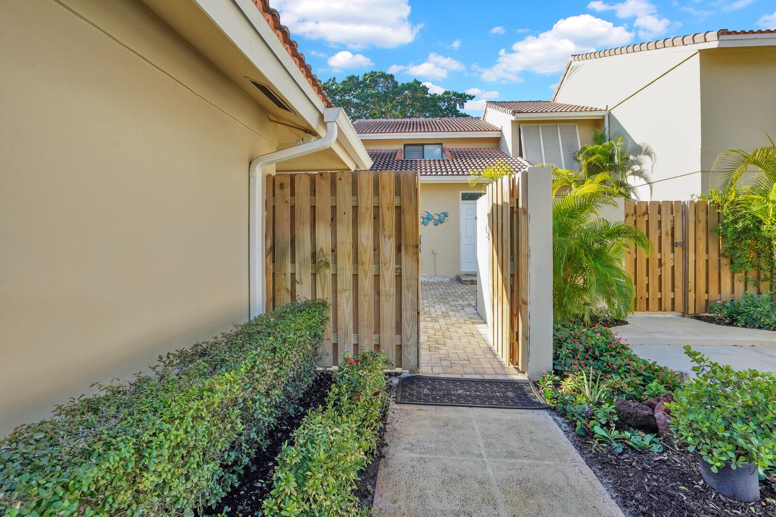 PGA PATIO HOMES - Residential