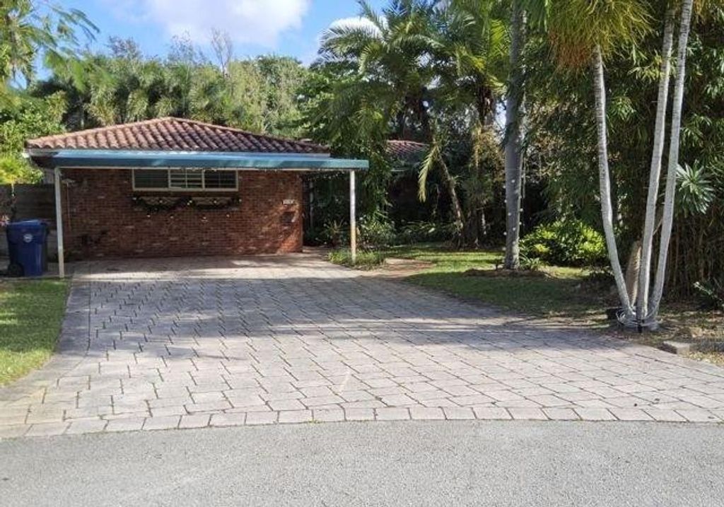 Photo of 2956 NW 6th Terrace, Wilton Manors, FL 33311 (MLS # F10552181)