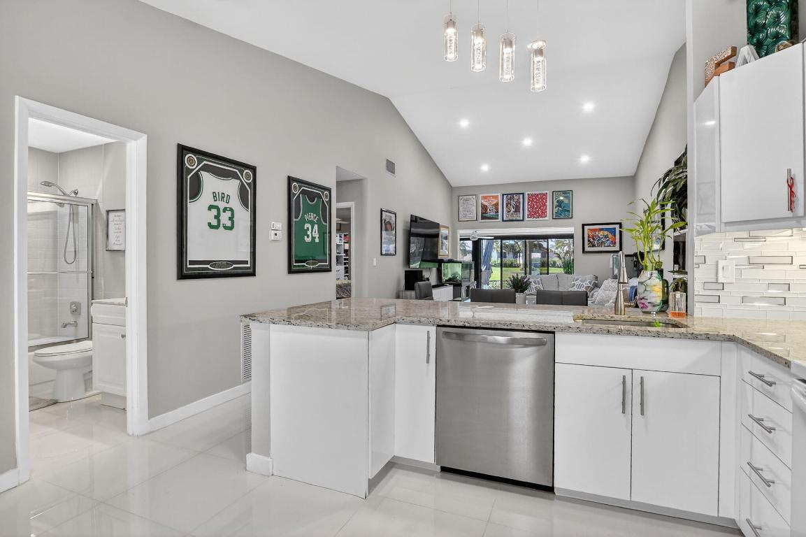 8479 Boca Glades Boulevard E