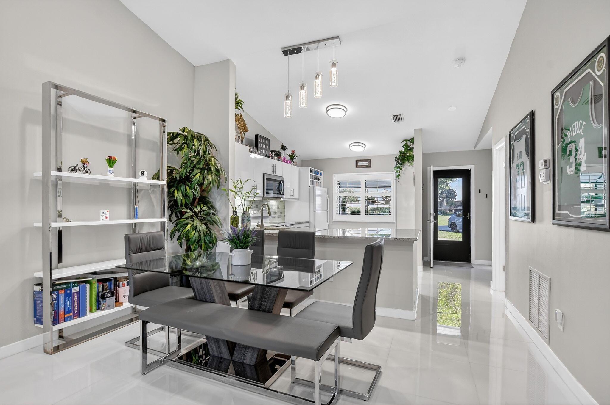 BOCA GLADES - Residential