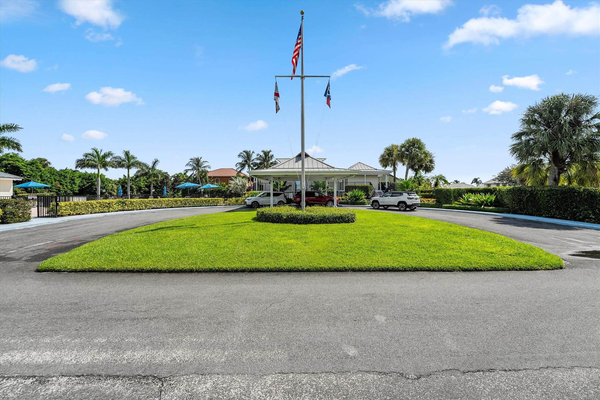 THE SOUNDINGS - Residential