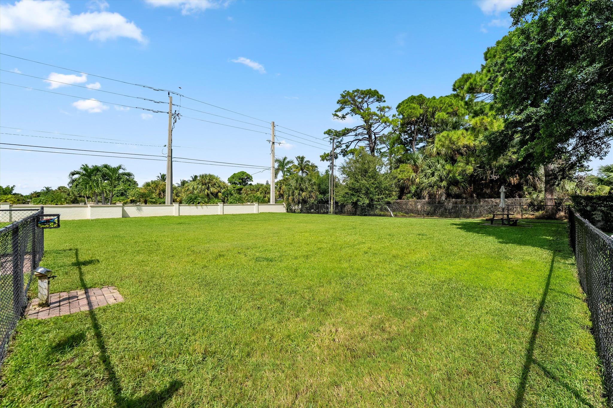 THE SOUNDINGS - Residential