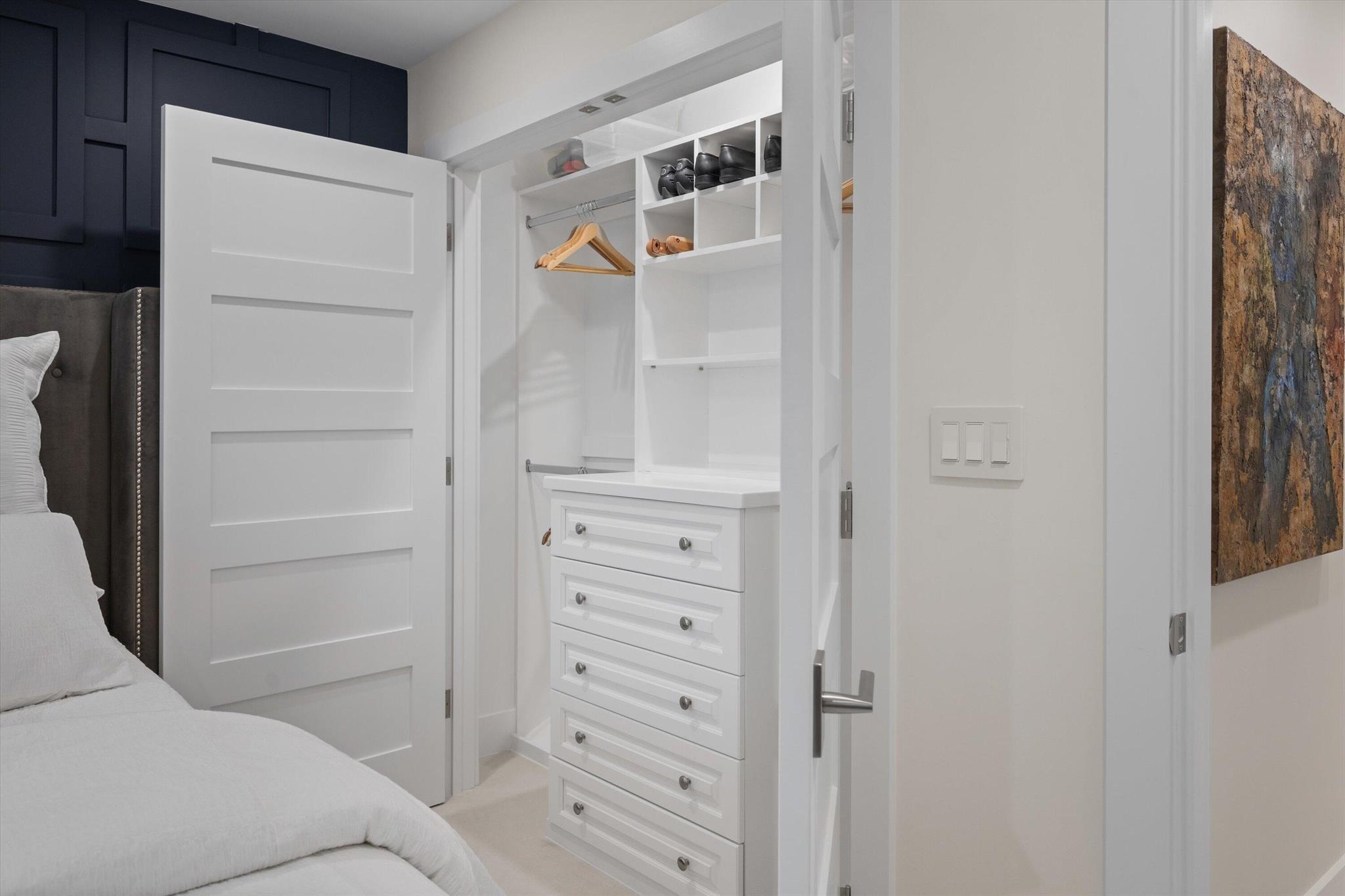 THE SOUNDINGS - Residential