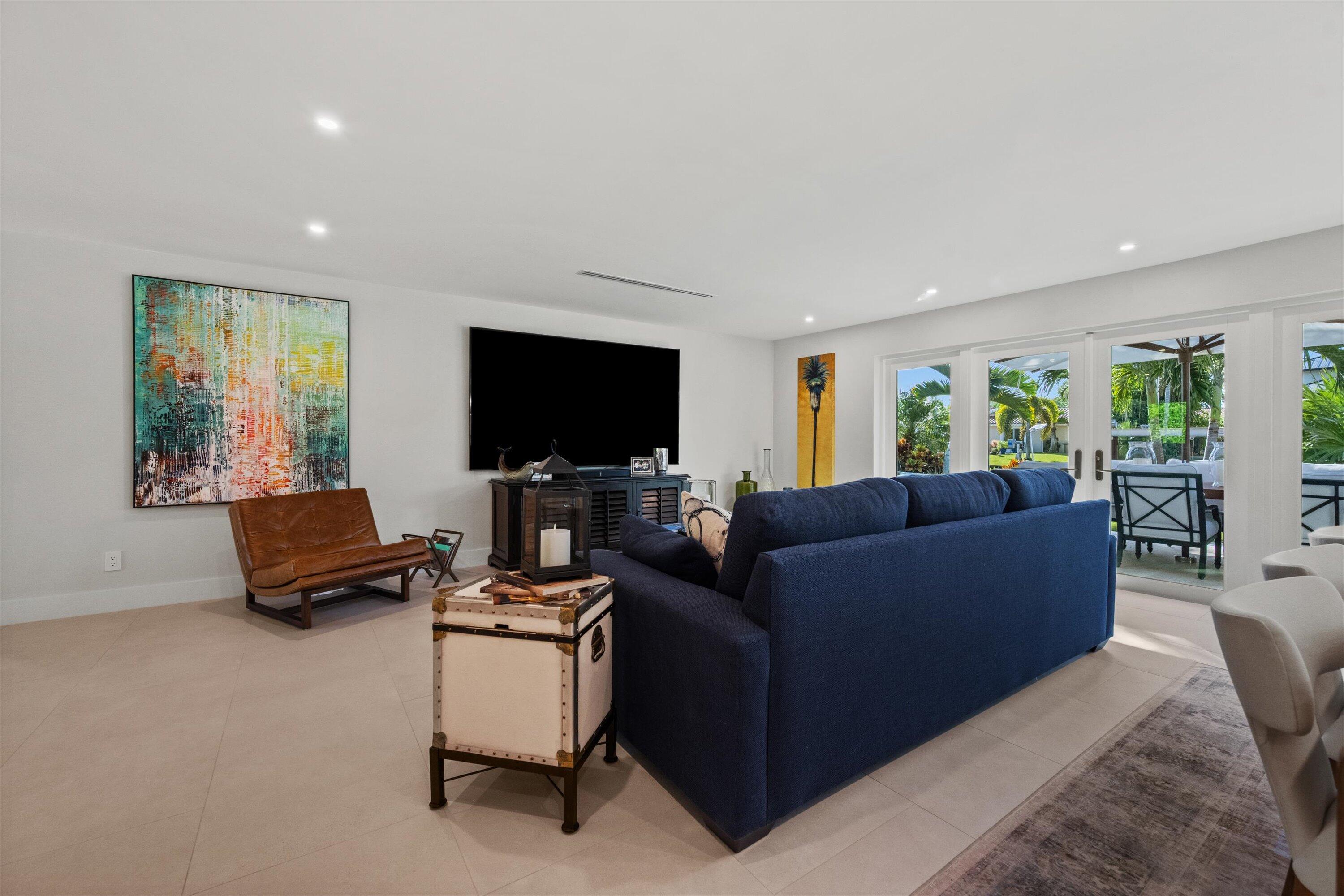 THE SOUNDINGS - Residential