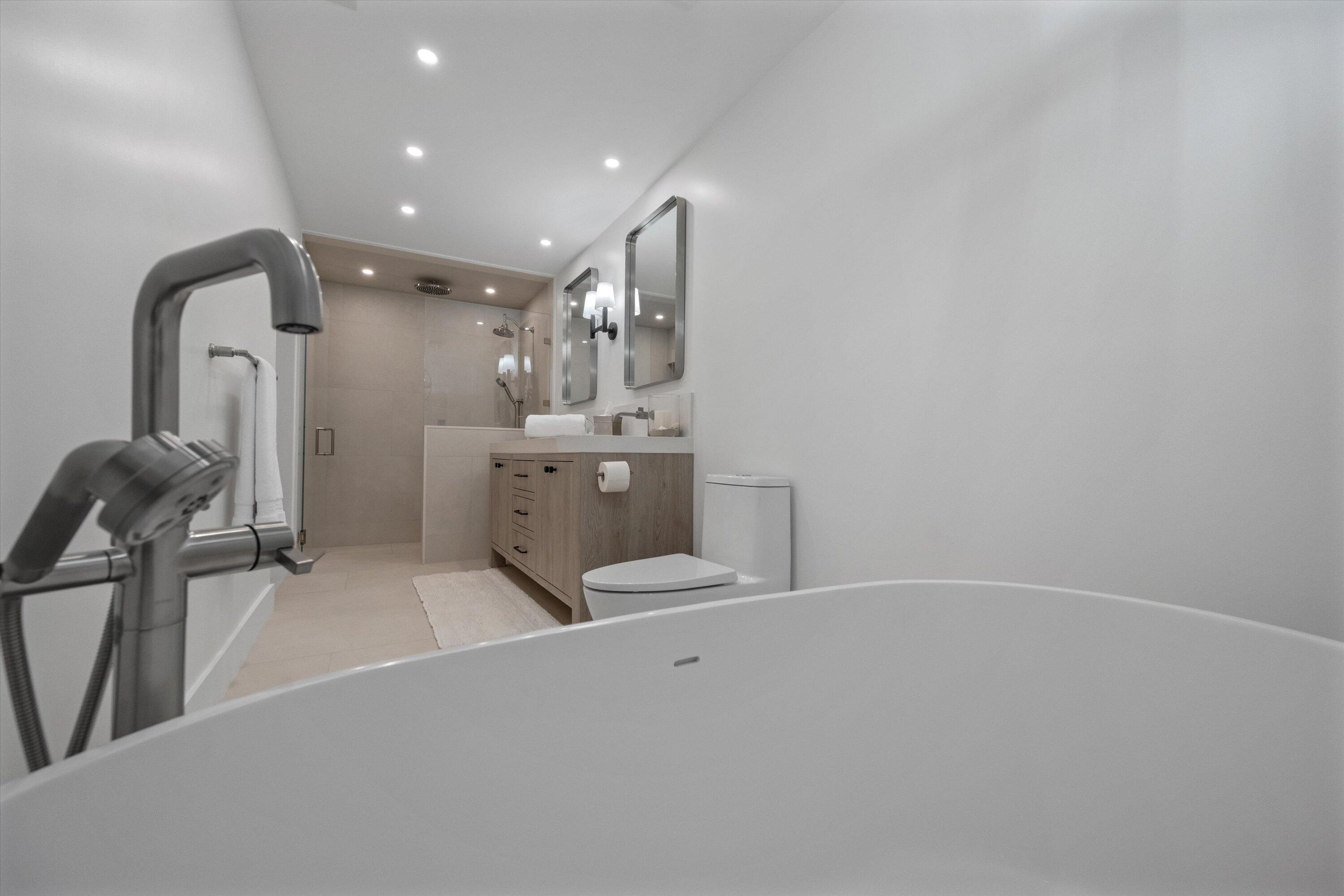 THE SOUNDINGS - Residential