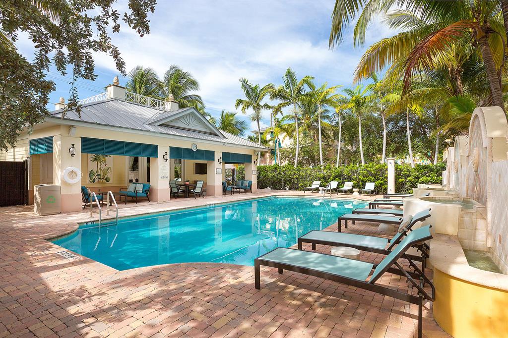 PINEAPPLE GROVE VILLAGE CONDO - Residential