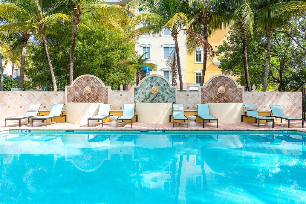 PINEAPPLE GROVE VILLAGE CONDO - Residential