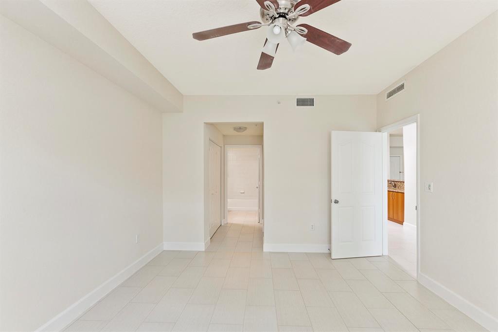 PINEAPPLE GROVE VILLAGE CONDO - Residential