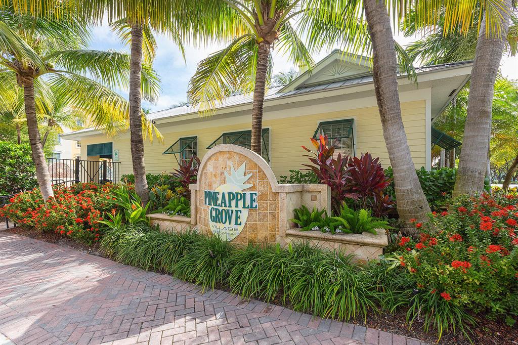 PINEAPPLE GROVE VILLAGE CONDO - Residential