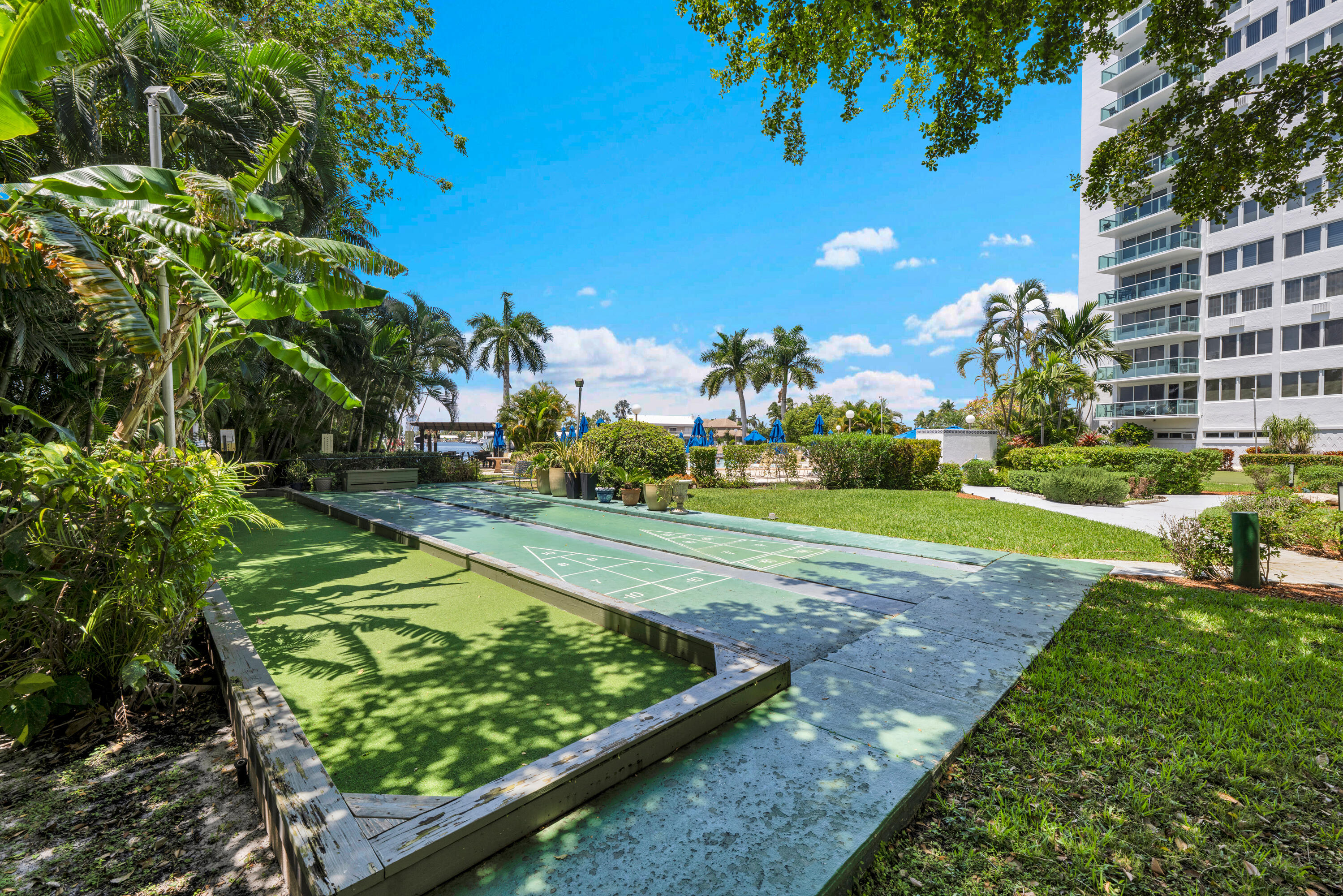 CORAL RIDGE TOWERS CO-OP - Residential