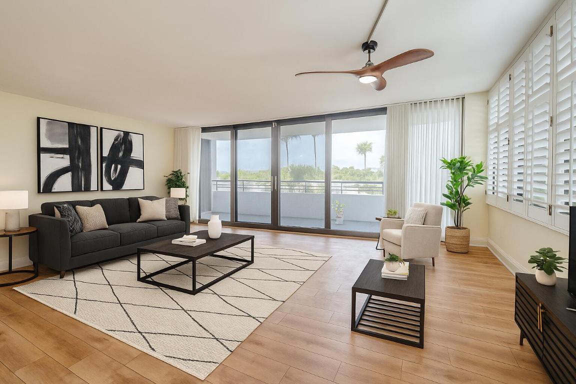 MAYFAIR HOUSE CONDO - Residential