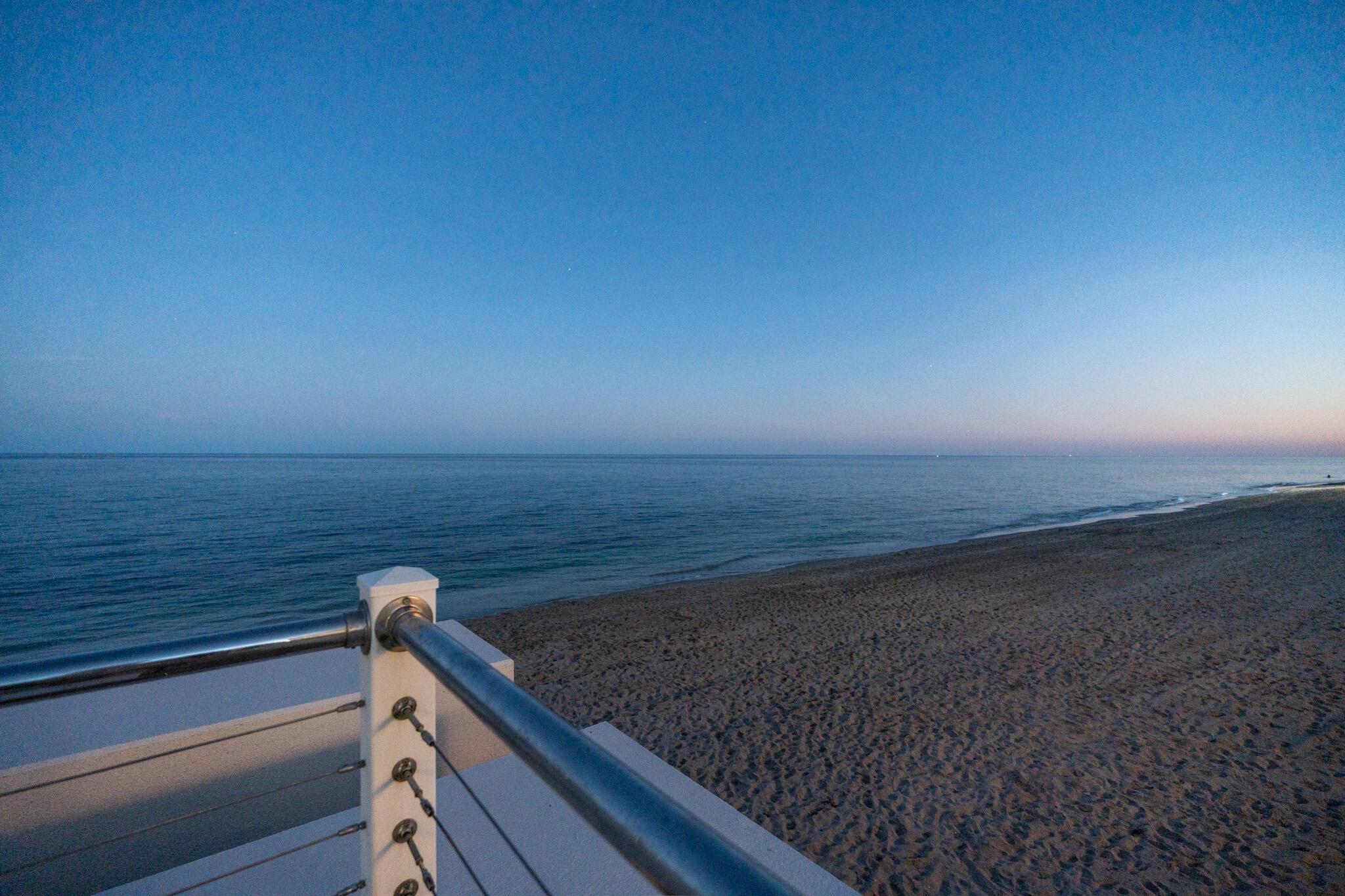 MAYFAIR HOUSE CONDO - Residential