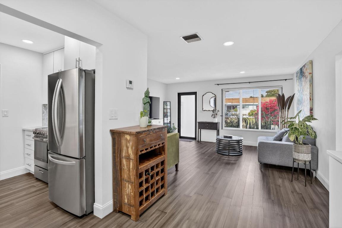 MAINLANDS OF TAMARAC LAKES - Residential