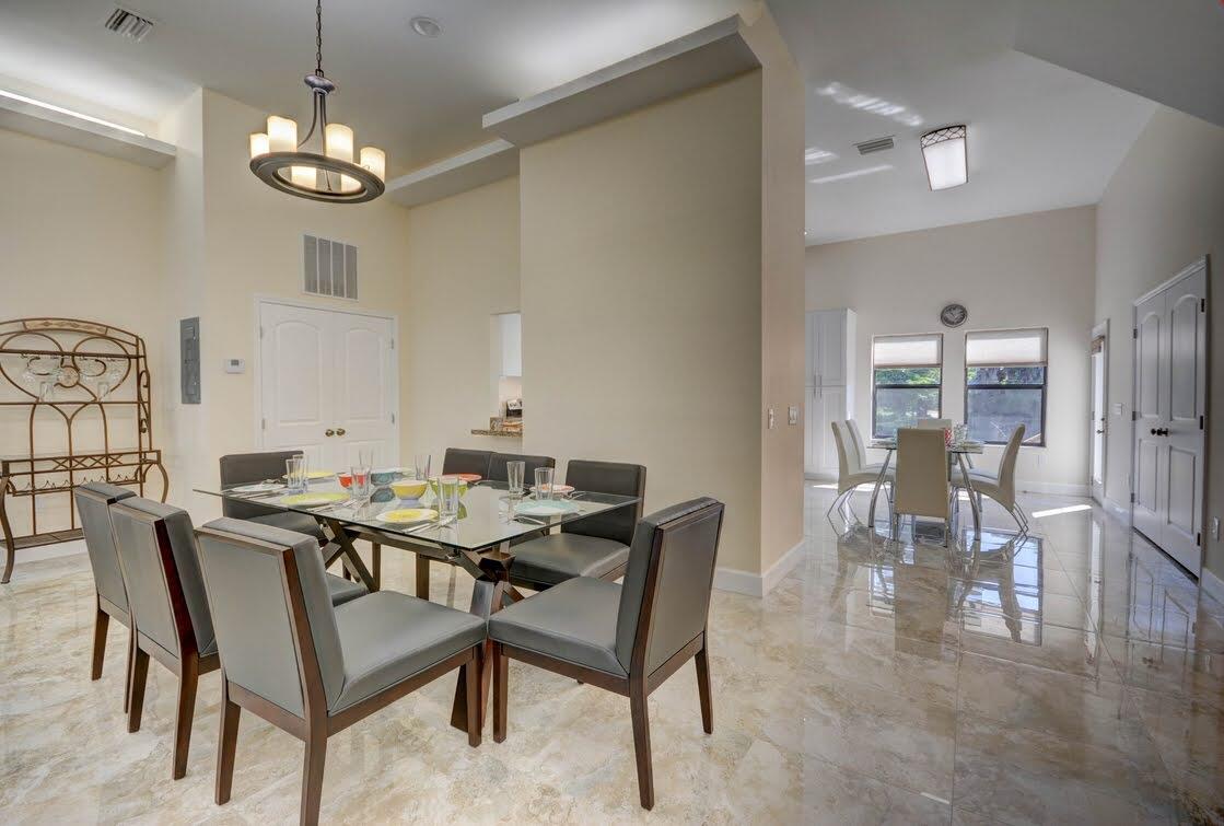 BOCA RATON HILLS SEC 3 - Residential