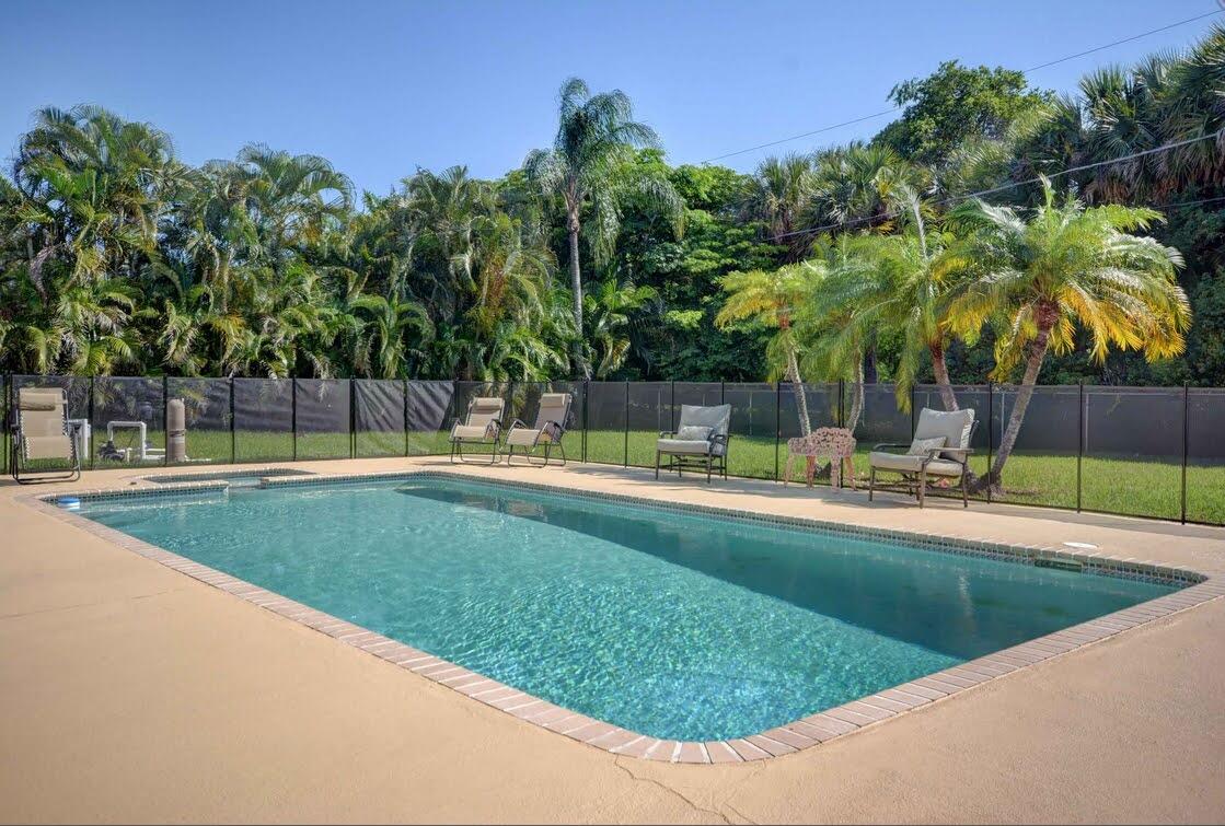 BOCA RATON HILLS SEC 3 - Residential