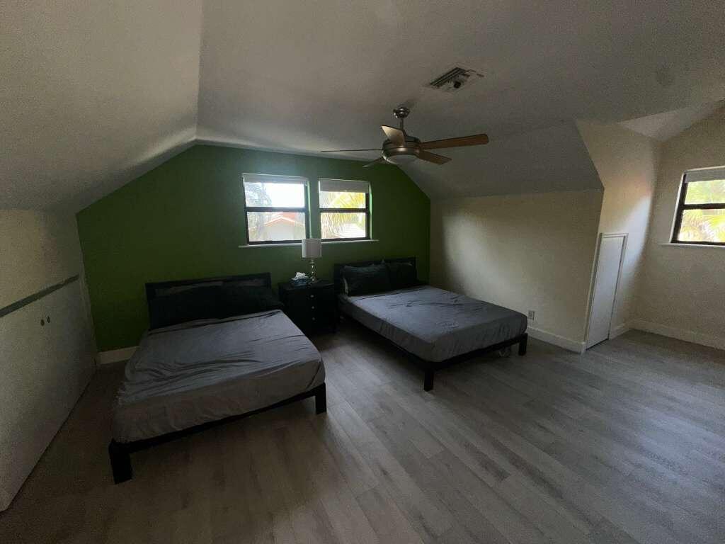 BOCA RATON HILLS SEC 3 - Residential