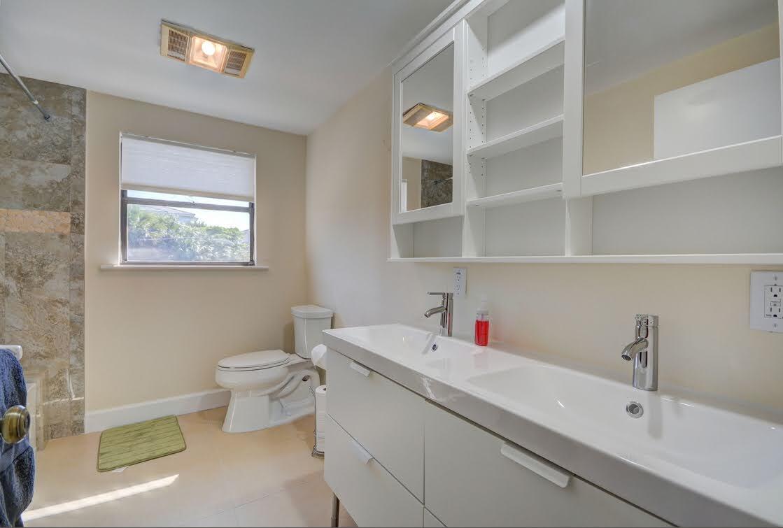 BOCA RATON HILLS SEC 3 - Residential