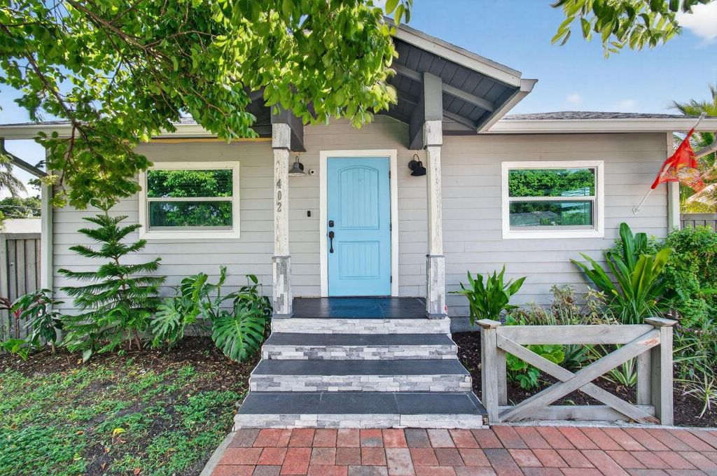 Photo of 402 S B Street, Lake Worth Beach, FL 33460 (MLS # R11120579)