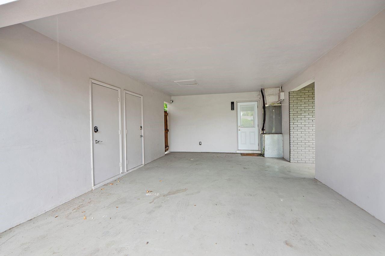 Hillbrook 30-4 B - Residential