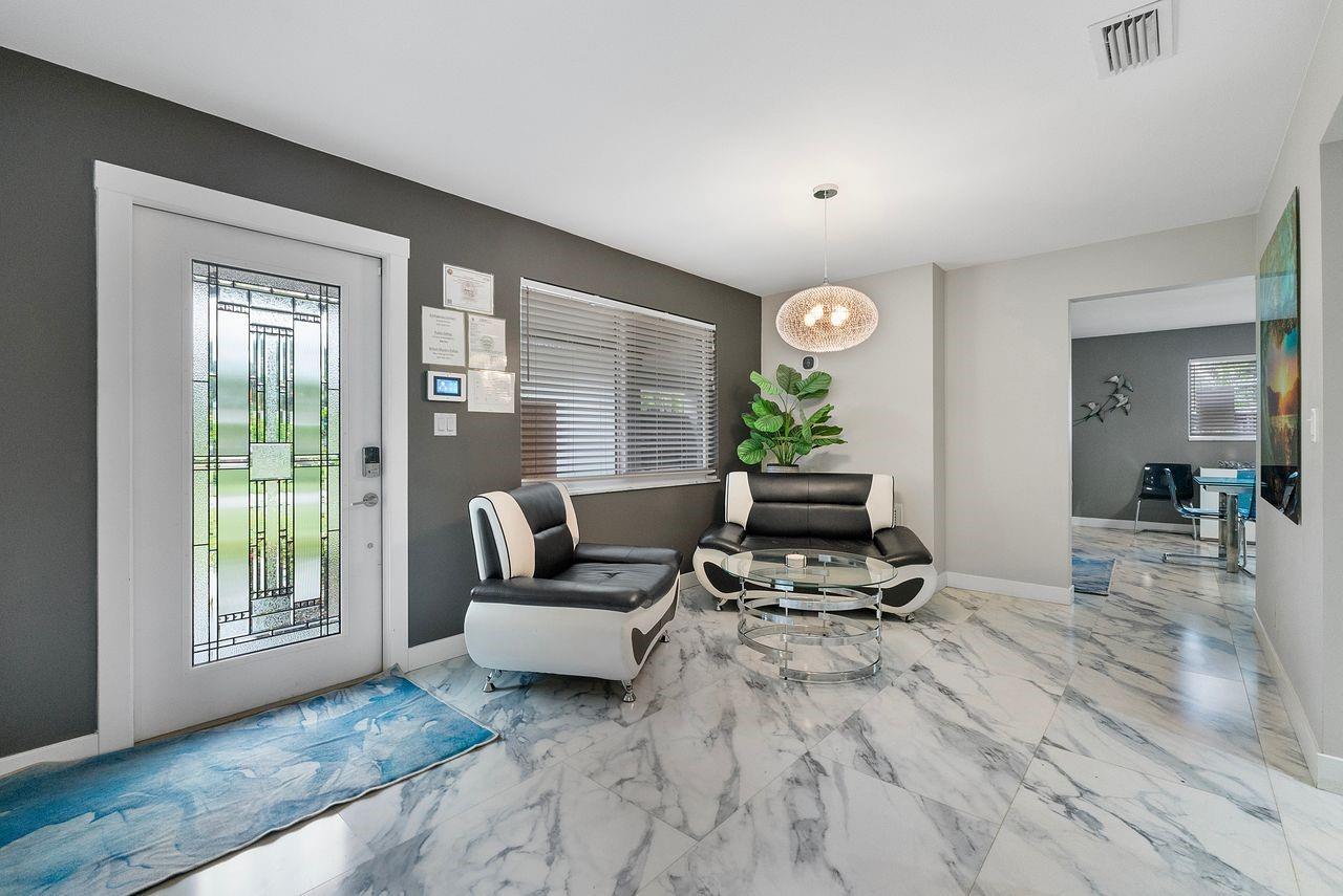 Hillbrook 30-4 B - Residential