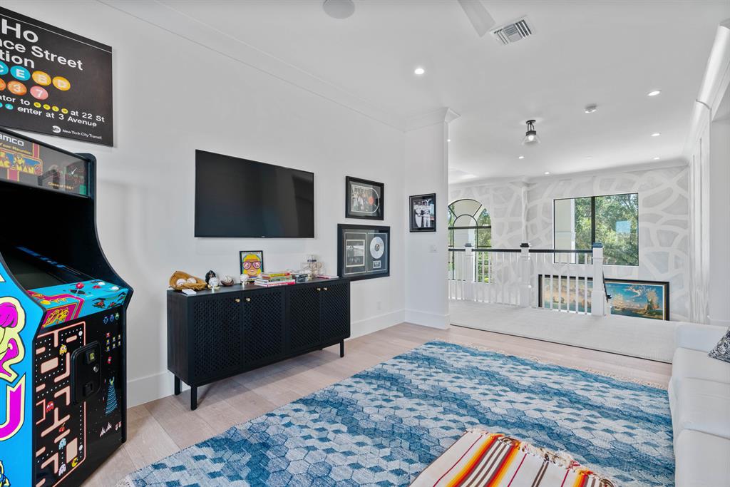 SAWFISH BAY COLONY - Residential