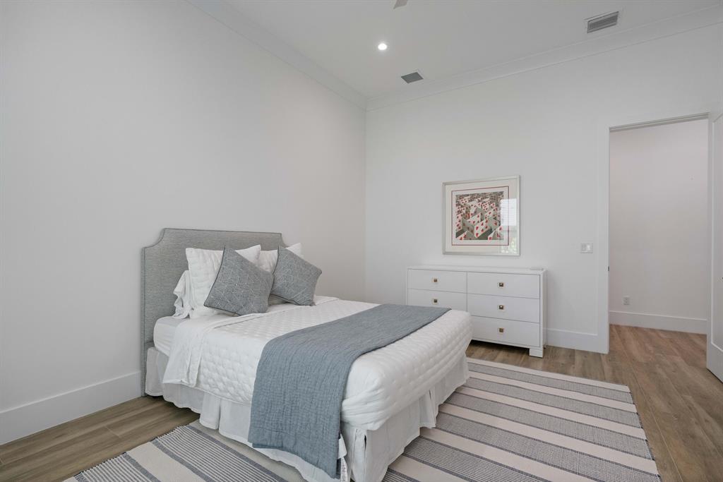 SAWFISH BAY COLONY - Residential