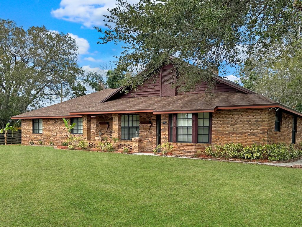 Photo of 6602 Eden Road, Fort Pierce, FL 34951 (MLS # R10948784)