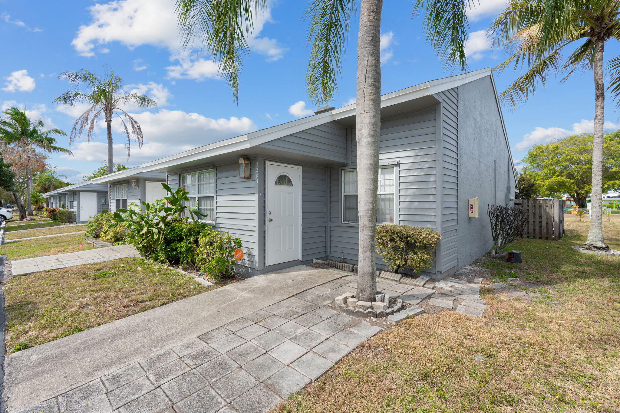 7201 Tam Oshanter Boulevard, Pompano Beach FL 33068