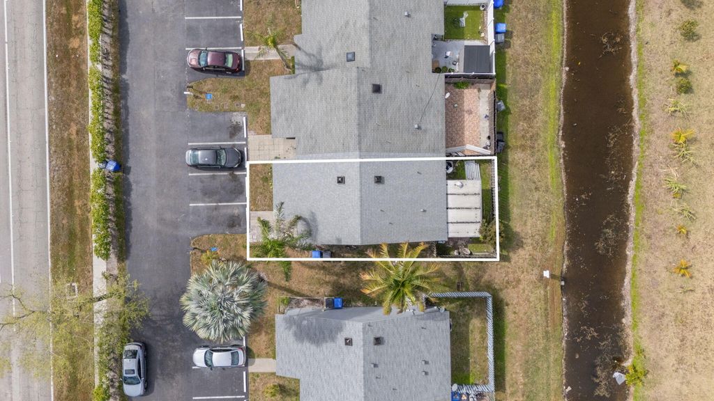 Photo of 7201 Tam Oshanter Boulevard, Pompano Beach, FL 33068 (MLS # F10551750)