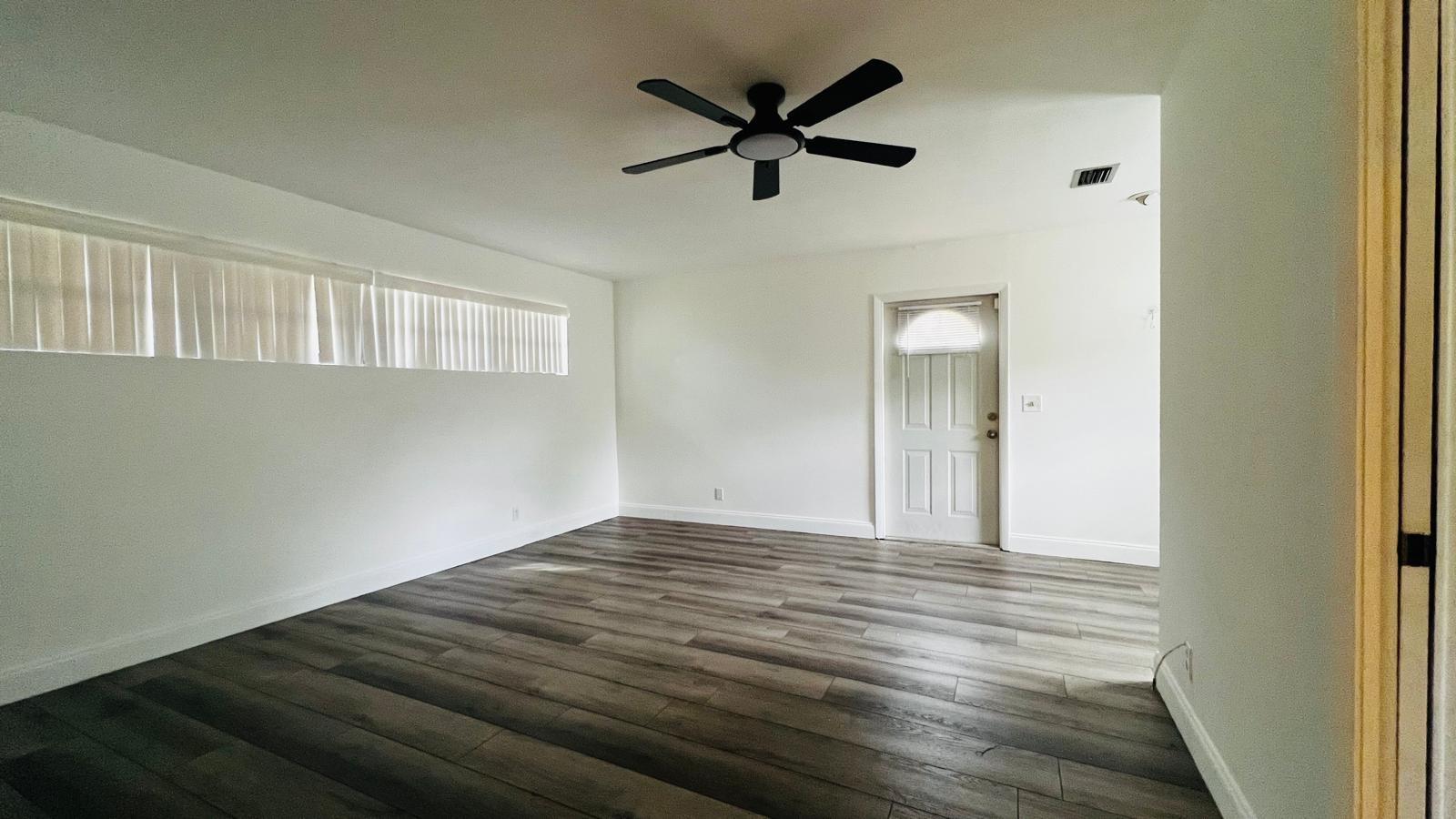 Lloyd Estates 25-47 B - Residential Lease