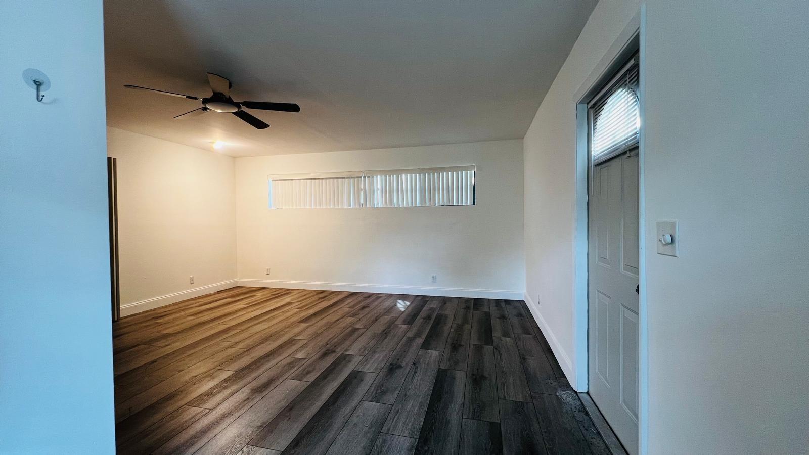 Lloyd Estates 25-47 B - Residential Lease