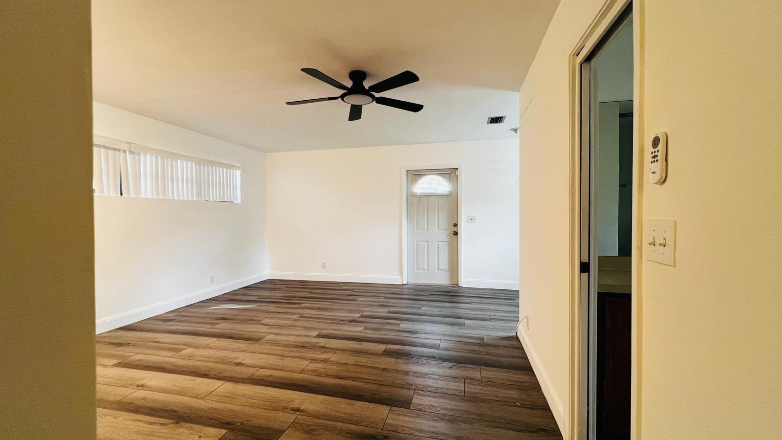 Lloyd Estates 25-47 B - Residential Lease