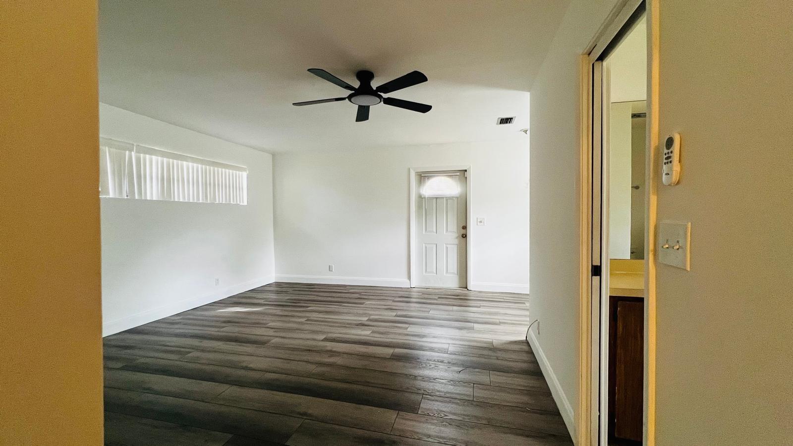 Lloyd Estates 25-47 B - Residential Lease