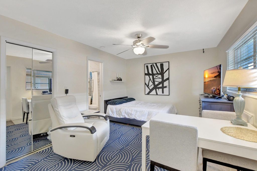 Photo of 1938 NE 7th Street #5, Deerfield Beach, FL 33441 (MLS # F10502986)