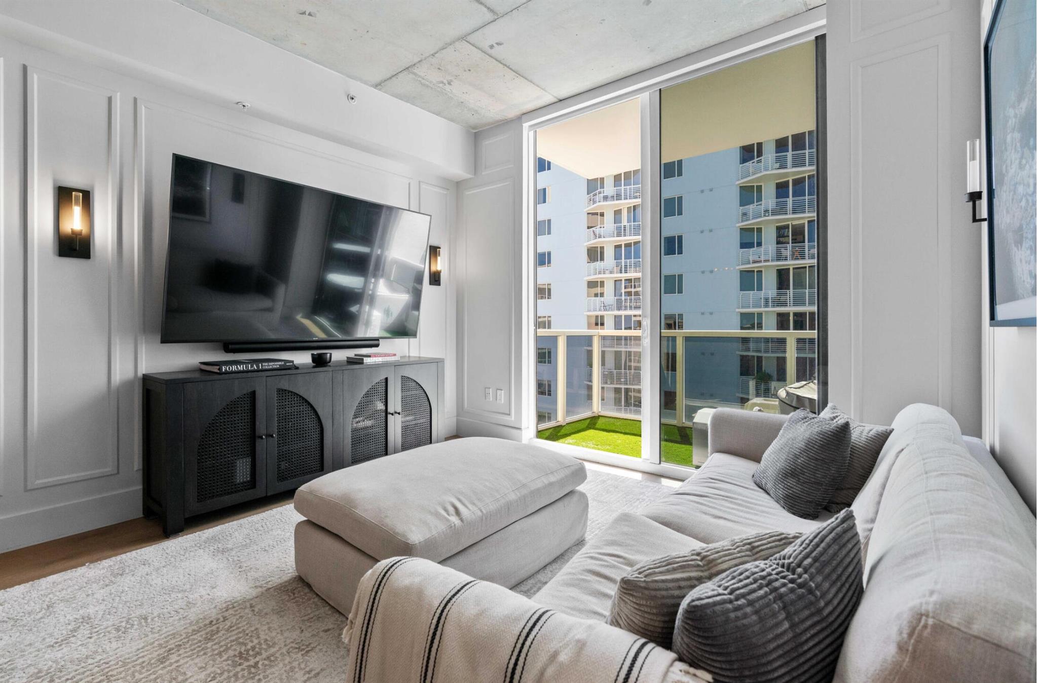 1617 N Flagler Drive 804