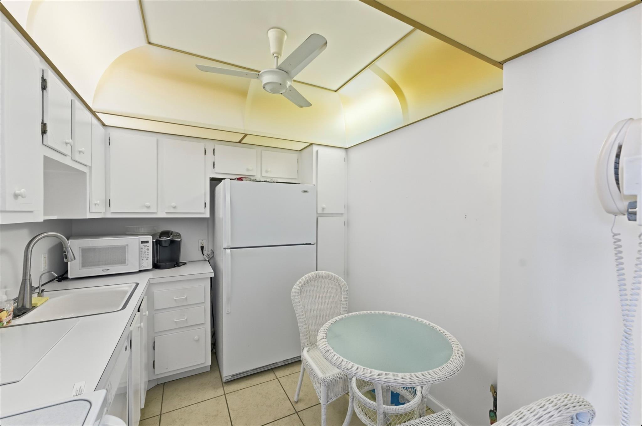 AVENTURA ELDORADO CONDO - Residential Lease