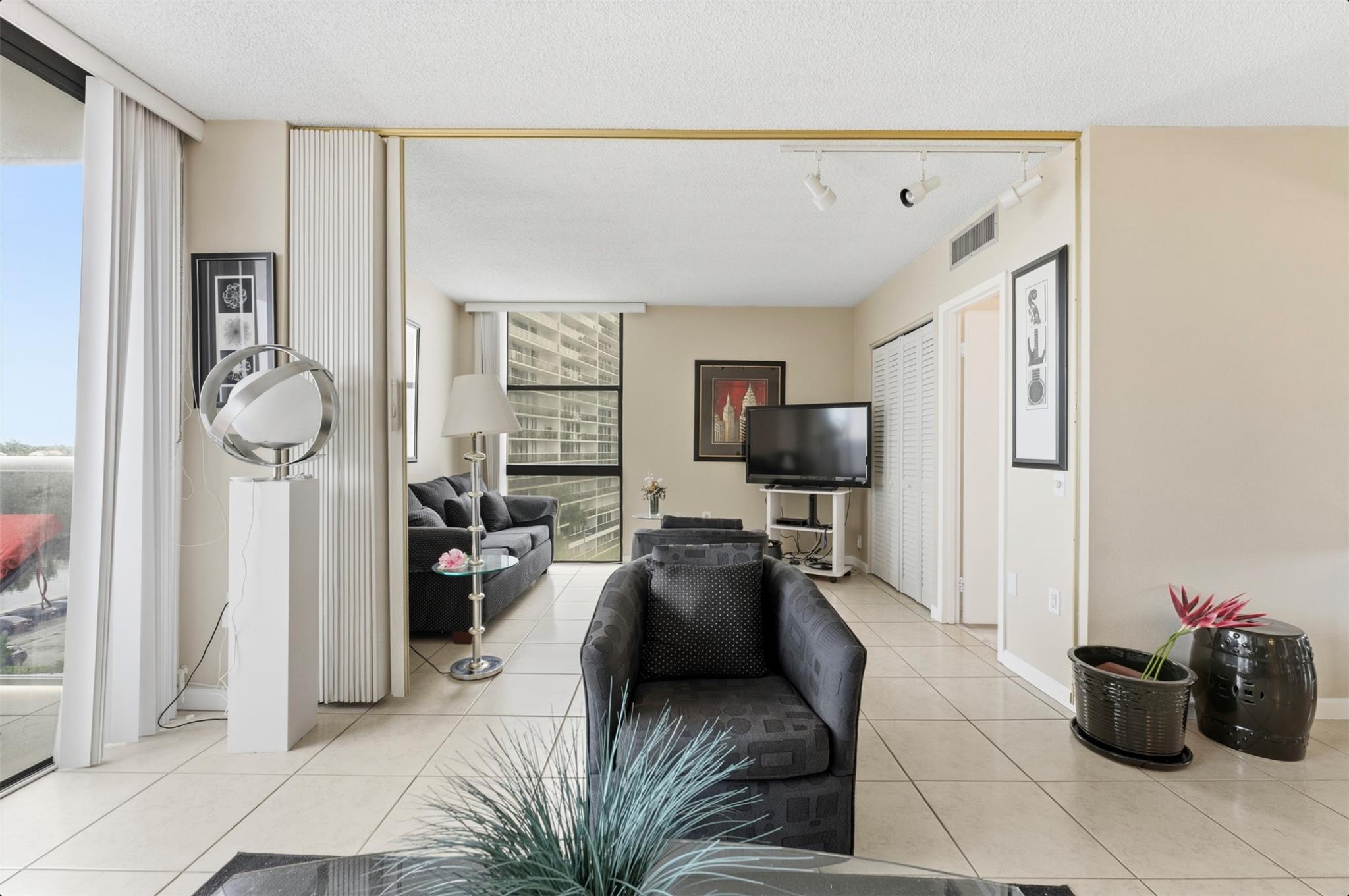 AVENTURA ELDORADO CONDO - Residential Lease