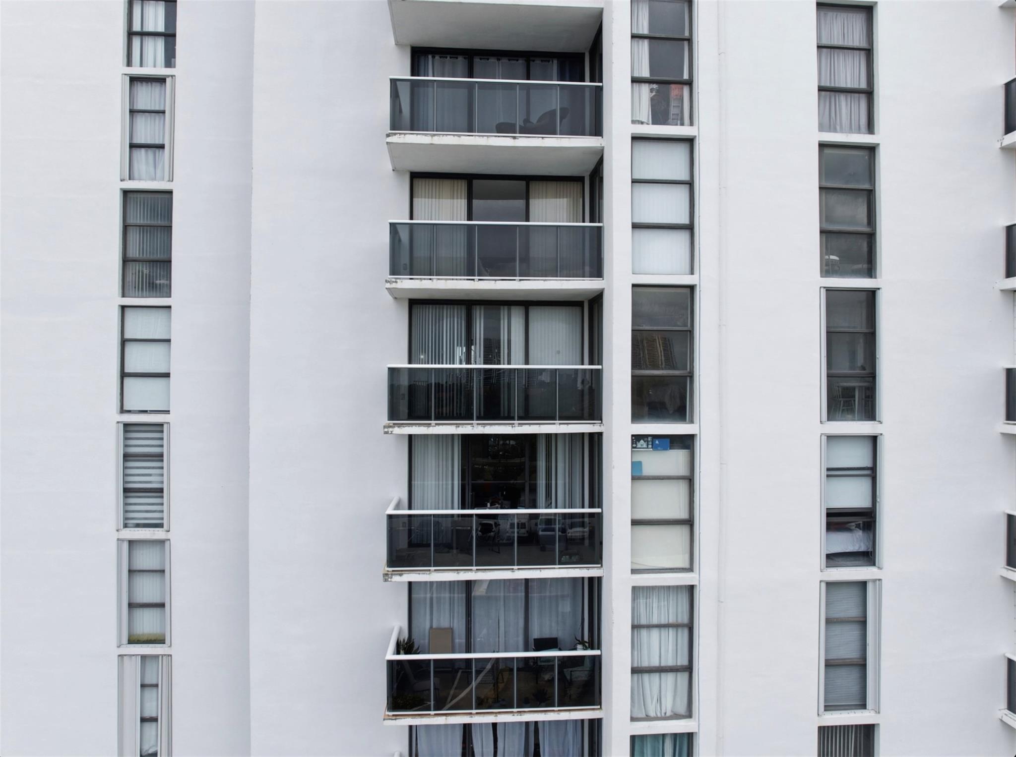 AVENTURA ELDORADO CONDO - Residential Lease