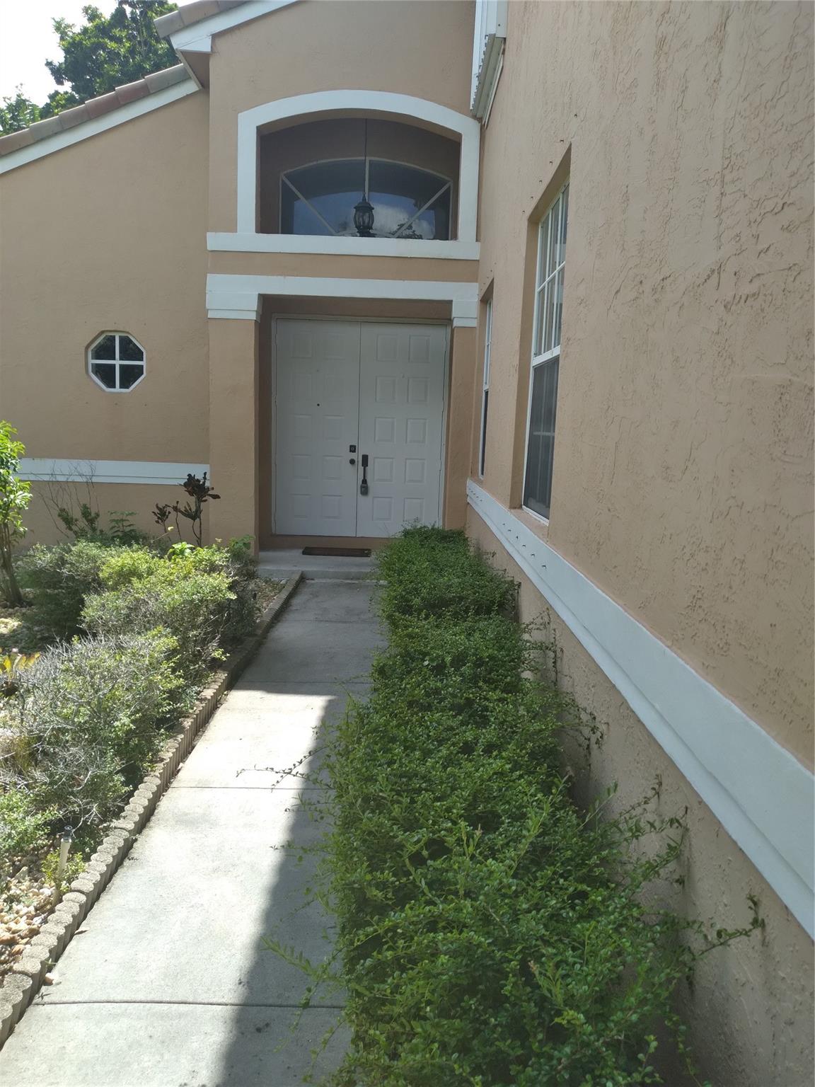 Price adjustment, Beautiful spacious 4 bedroom 3 bathroom Home in quiet Pembroke Pines. This home feature a large backyard for entertainment , two car garage and spacious driveway. The property is centrally located in the beautiful Estancia community west of the 75 close to shopping, dining and excellent schools.