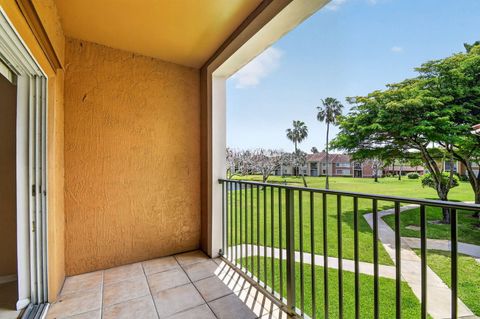 Tiny photo for 7864 Sonoma Springs Circle #206, Lake Worth, FL 33463 (MLS # B26016584)